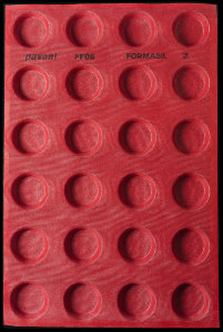 FF08 Квадрат тарталетка средняя 65 мм Перфорированный коврик Формасил — Pavoni Италия