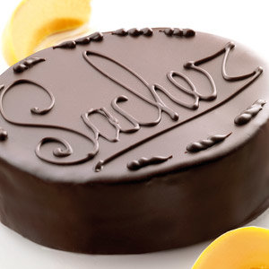 71011. Глазурь шоколадная мягкая для торта Сашер ЗАХЕРКРЕМ (ведро 6 кг.)