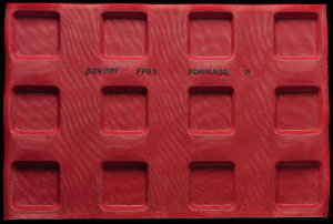 FF02 Квадратная тарталетка 85х85 мм Перфорированный коврик Формасил — Pavoni Италия